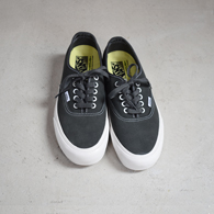 VANS Authentic Vr3