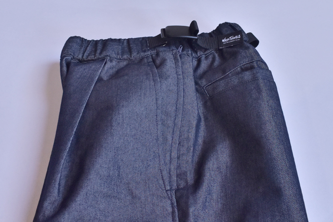 WILD THINGS NANOTEX DENIM TUCK WIDE PANTS