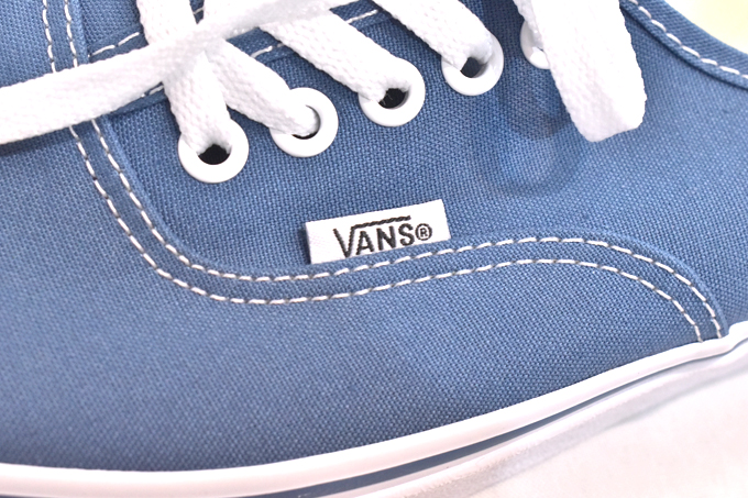 VANS Ua Authentic