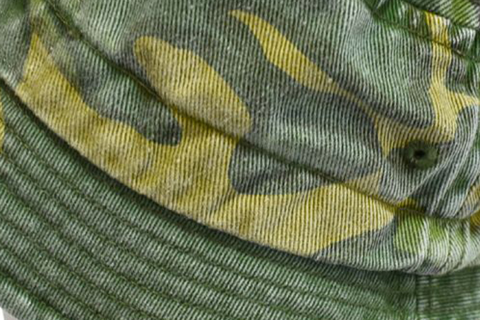 Needles REVERSIBLE BUCKET HAT - CAMO TWILL