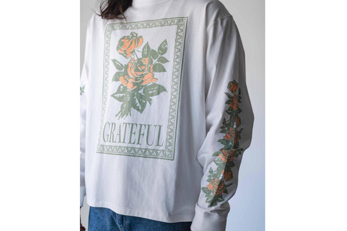 HAVE A GRATEFUL DAY L/S T-SHIRT -TWO ROSES